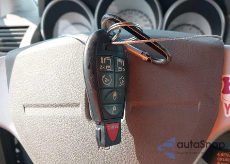 2008 Dodge Grand Caravan Sxt z USA, uszkodzony, nr VIN 1D8HN54P48B169982